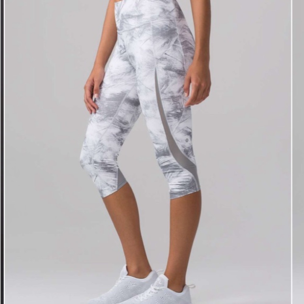 Lululemon Pace Perfect Crop leggings size 4 high rise